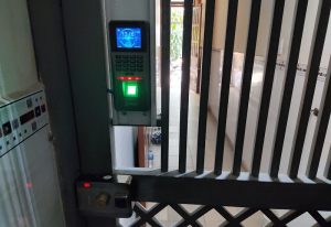 Khóa điện tử cho cửa sắt